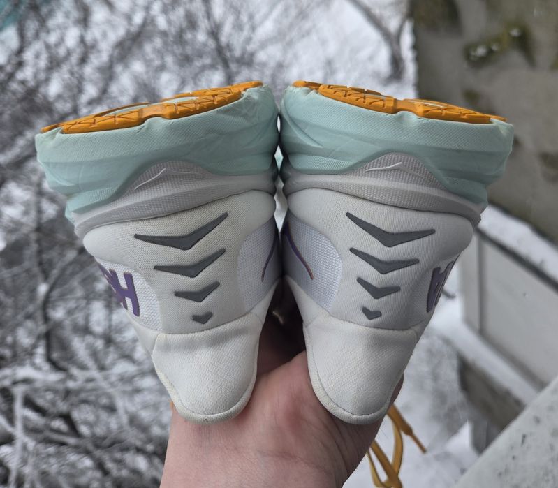 42.5р Hoka Clifton 8 жіночі кросівки