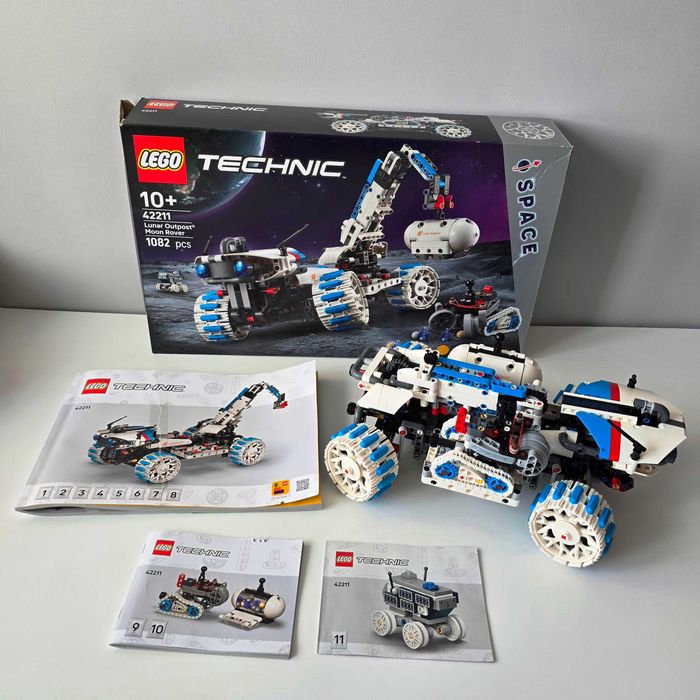 klocki Lego Technic 42211 Kosmiczny łazik księżycowy Lunar Outpost