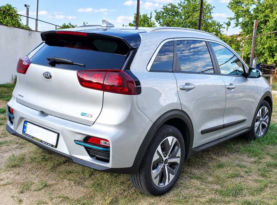 Kia Niro EV 2019, 64 кВт·год: батарея 100%, до 450 км, один власник в Україні