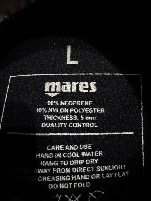 Kaptur nurkowy Mares