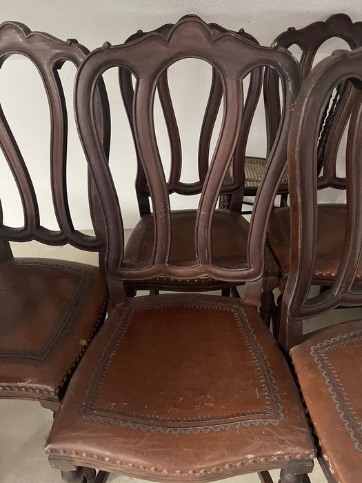 Conjunto de móveis de sala em bom estado +mesa com  7 cadeiras