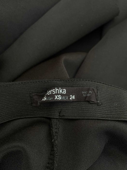 Saia Tecido Bershka Preto | Tamanho XS Mulher