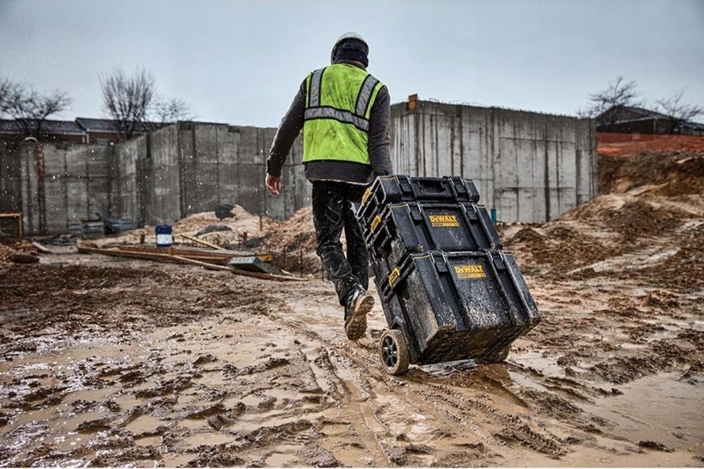 Ящик для інструментів на колесах Dewalt DWST83402-1