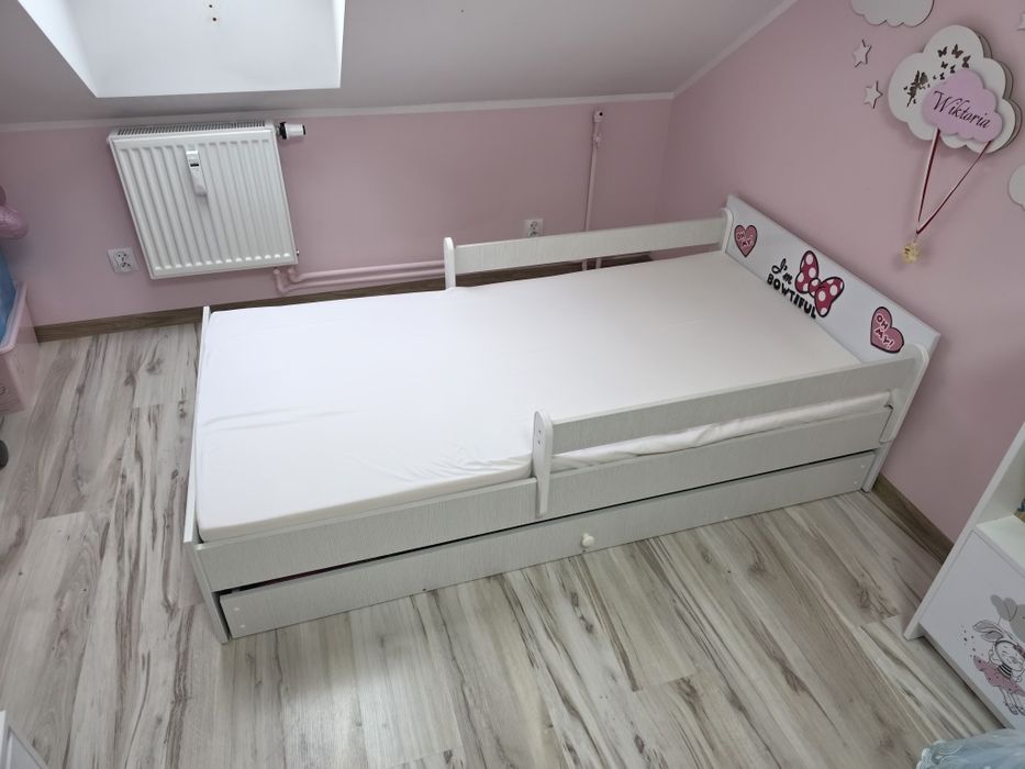 Łóżko dziecięce 90x180 cm – bardzo dobry stan