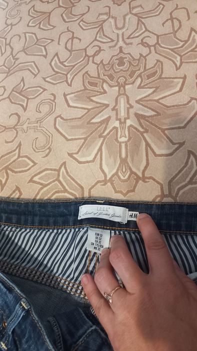 Шорти джинсові жіночі H&M, розмір L.