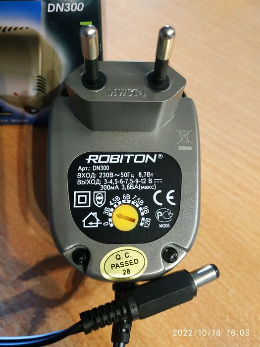 Блок Питания Robiton DN300 универсальный регулируемый.
