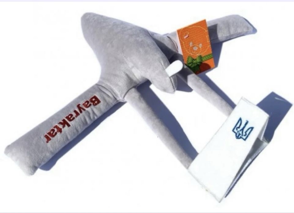 Патріотичні іграшки літаки та ракети з українською символікою