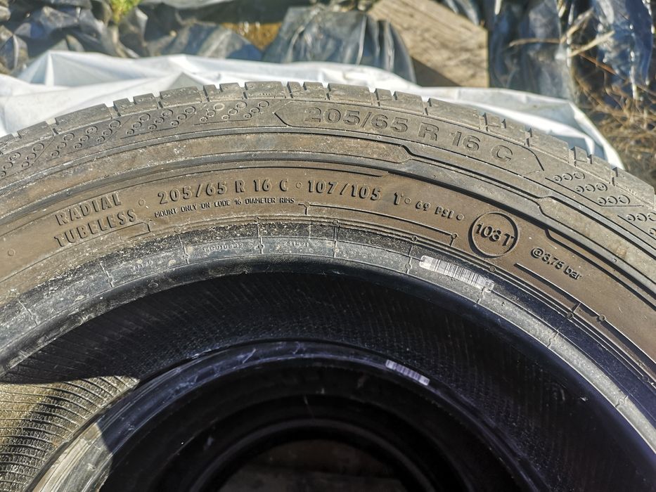 Opony letnie do busa continental 205/65 R16c