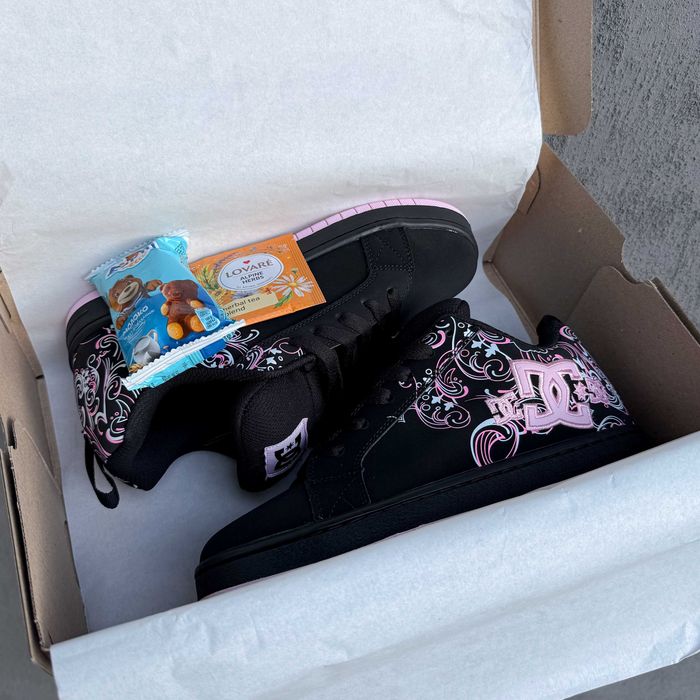 Жіночі кросівки DC Court Graffik "Black Pink Sabbath" Розміри 36-41
