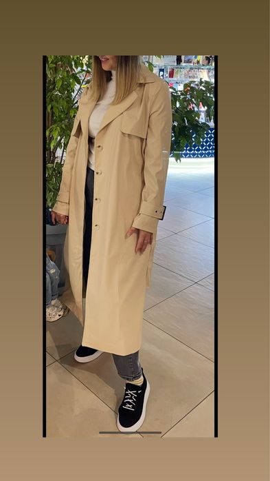 Тренч жіночий.