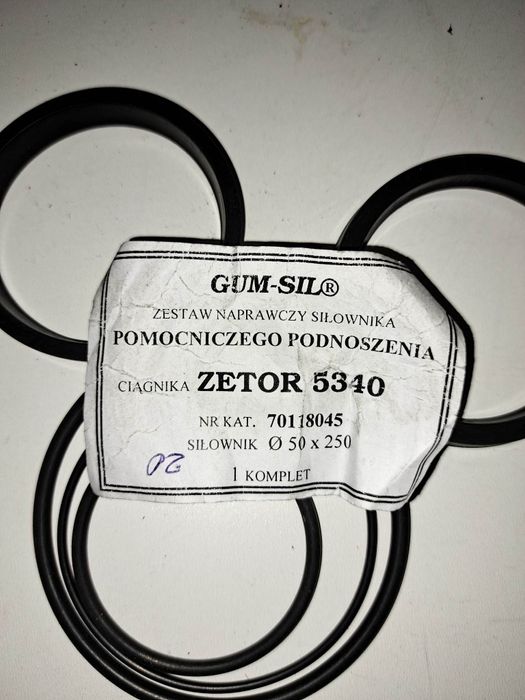 ZETOR komplet uszczelniaczy siłownika pomocniczego 70.118.045