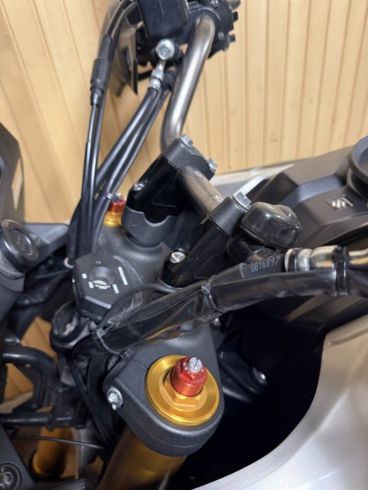 SUZUKI V-strom 1000