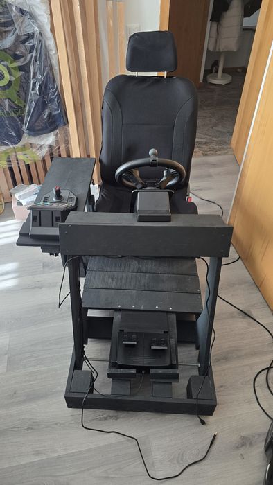 logitech g staiked volante, pedias e painel