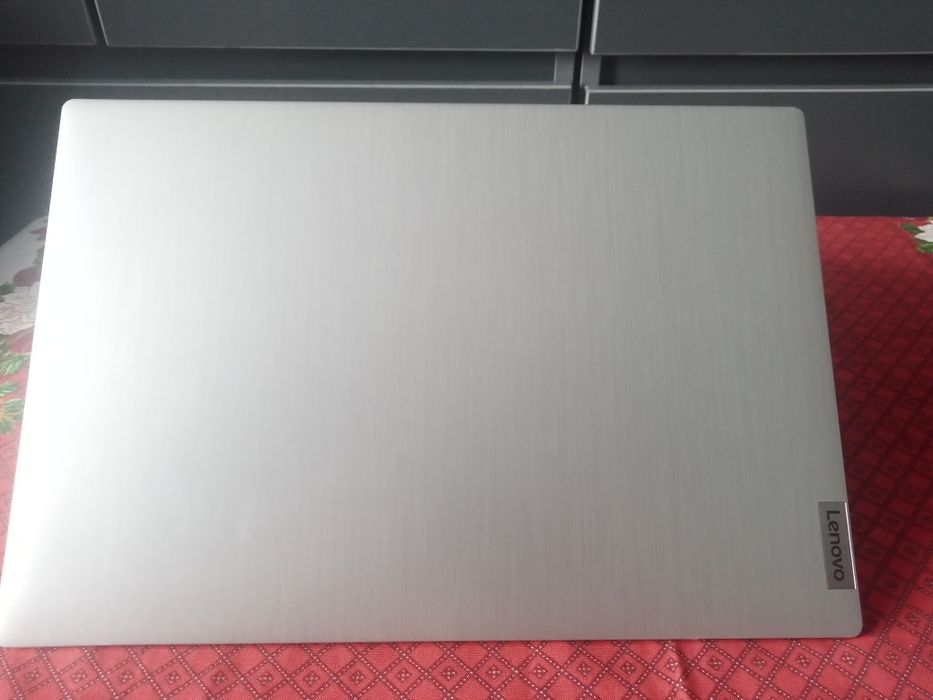 Lenovo PLATINUM grey