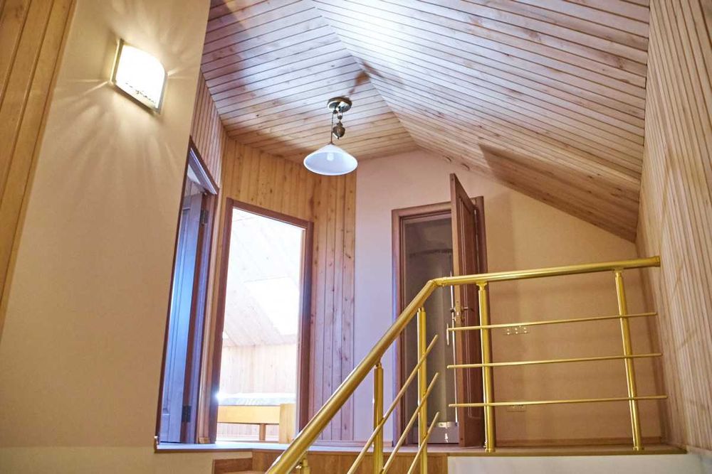 Продам дім у курортній зоні Коблево  245 кв\м 3 Поверхи