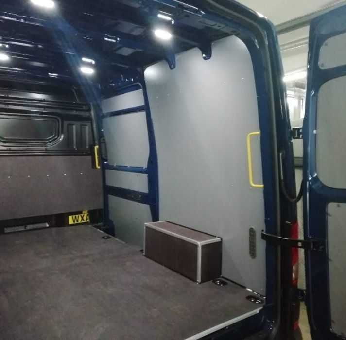 Vw Crafter L4H2 Zabudowa busa Premium KNAUTECH