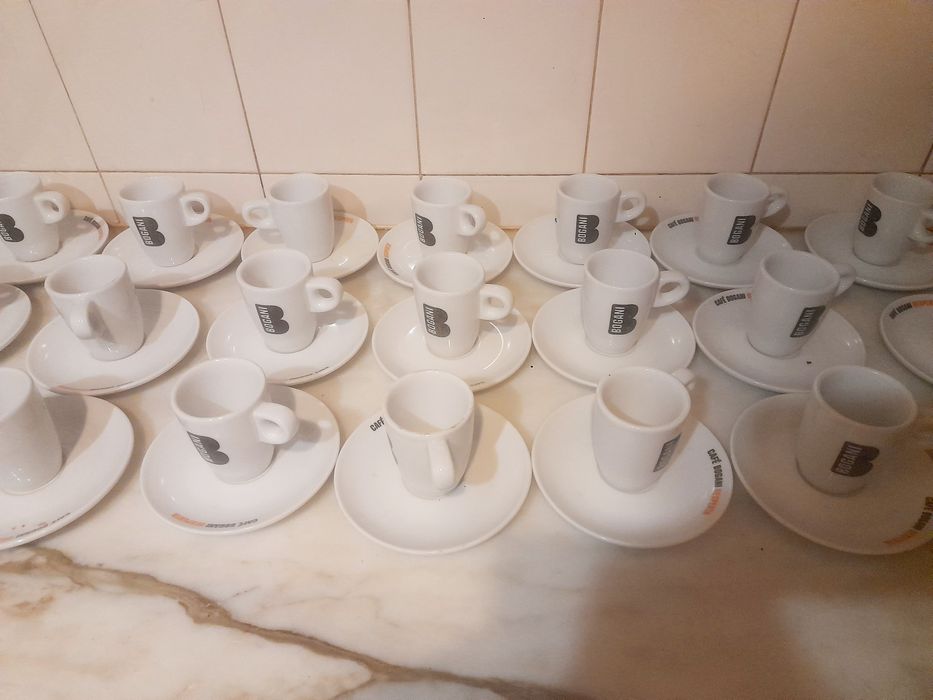 Conjunto de 23 Chávenas de Café Bogani