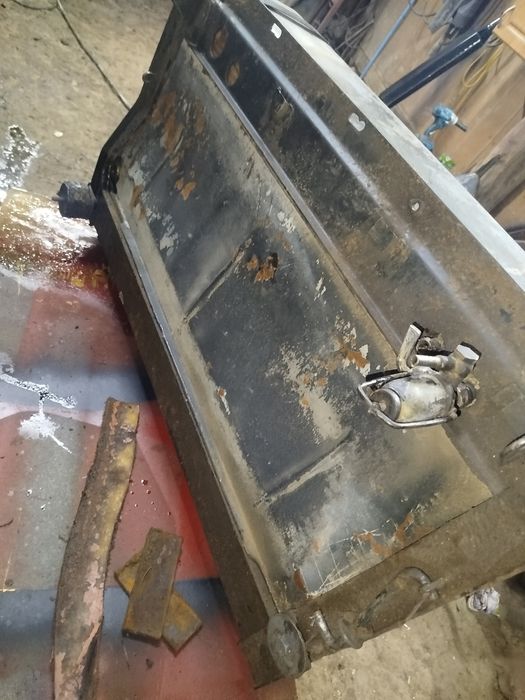 Sprzedam zbiornik paliwa