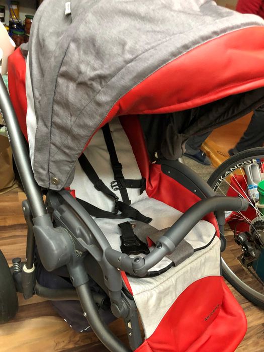 Wózek Bebetto Murano czerwony (gondola + spacerówka + adaptery)