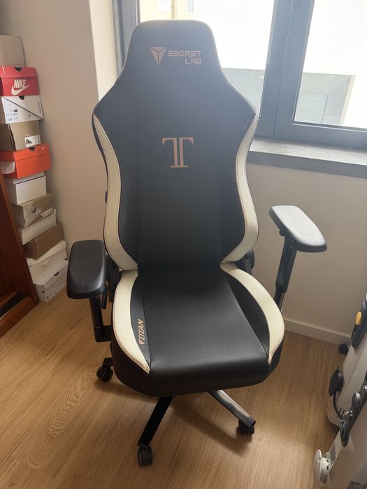 Cadeira Gaming Secret lab Titan 2020 - semi nova