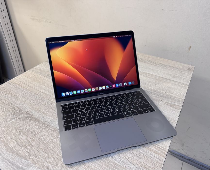 Apple MacBook Air 13 (2018) Intel Core i5 / 8 ГБ ОЗП / SSD 128 ГБ