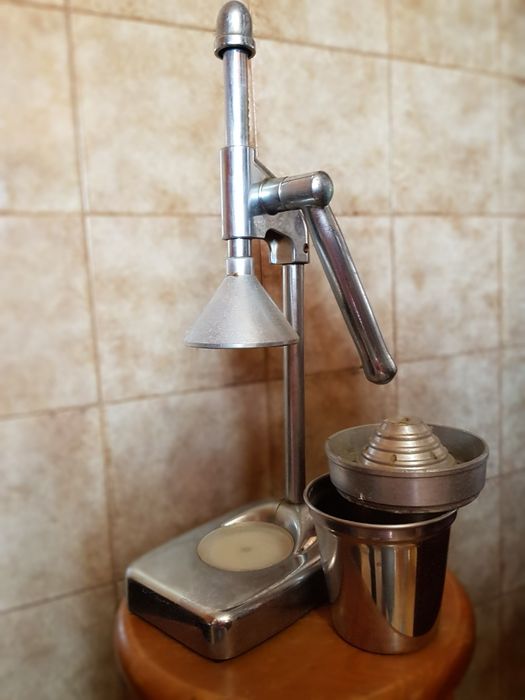 Espremedor de citrinos restauração