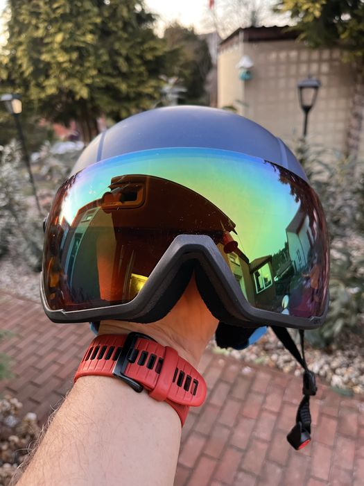 Kask narciarski UVEX