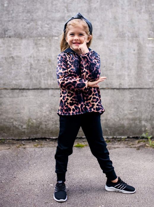 Komplet dresowy dla dziewczynki panterka r. 104