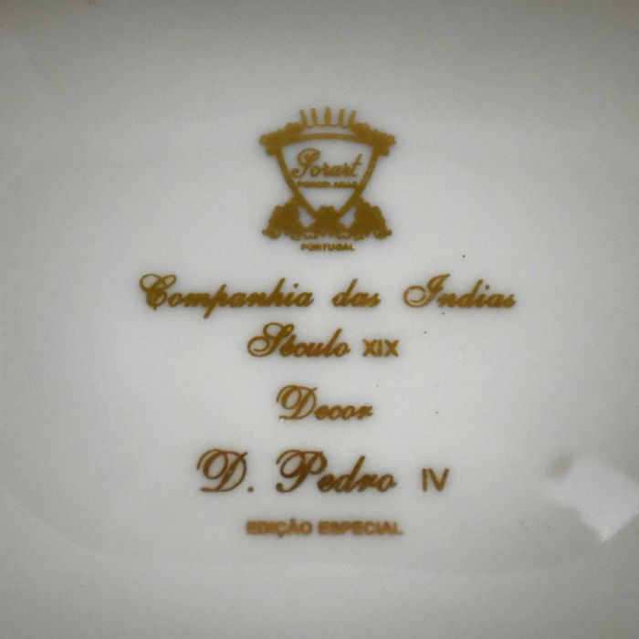 Saleiro em porcelana Porart decoração D. Pedro IV