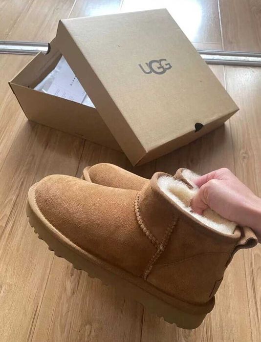 UGG Classic Ultra mini R.37