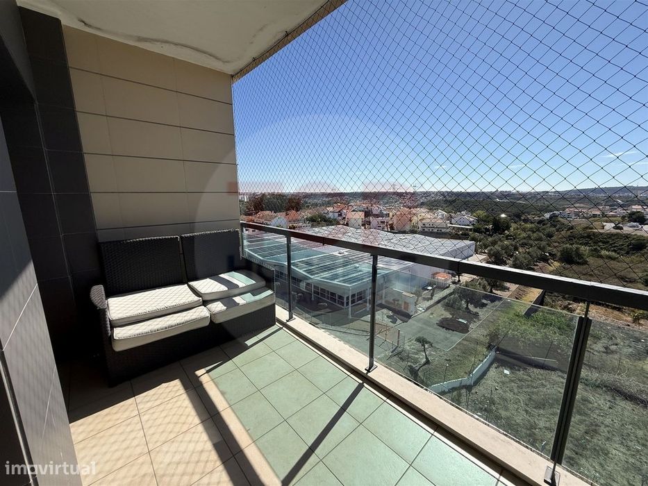 Apartamento T2 arrendar-condominio fechado