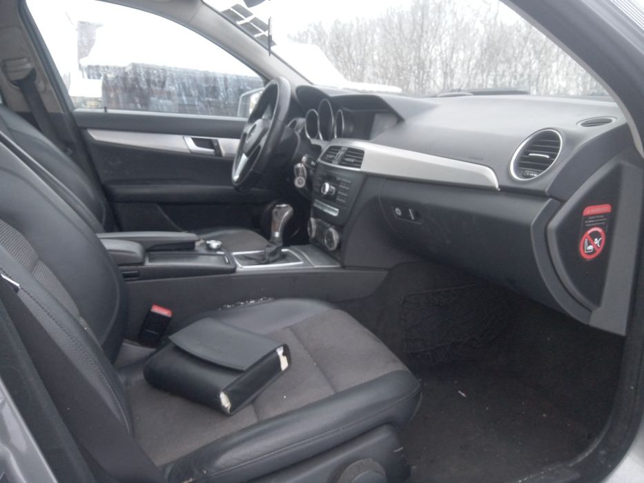 Mercedes c klasa w204 na części