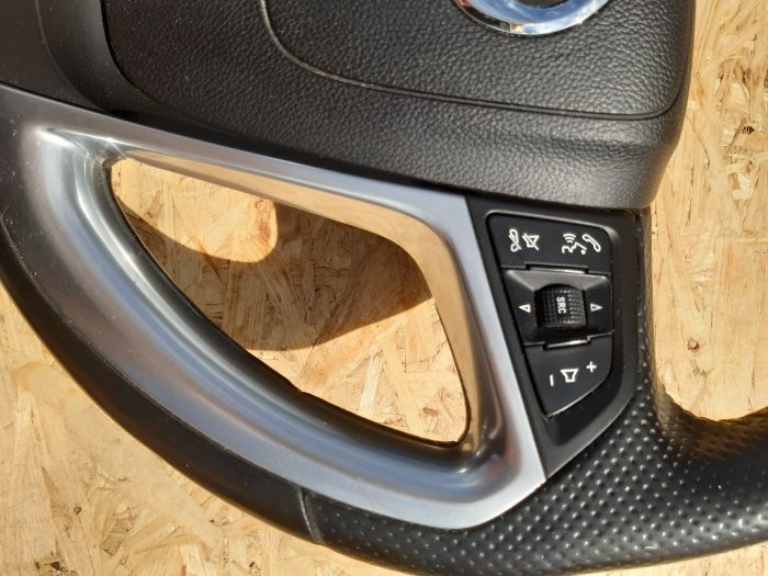 Kierownica Opel Insignia OPC