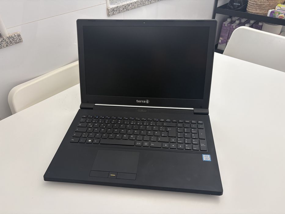 Portatil Terra i7 7gen 16gb 500ssd Win11 FHD