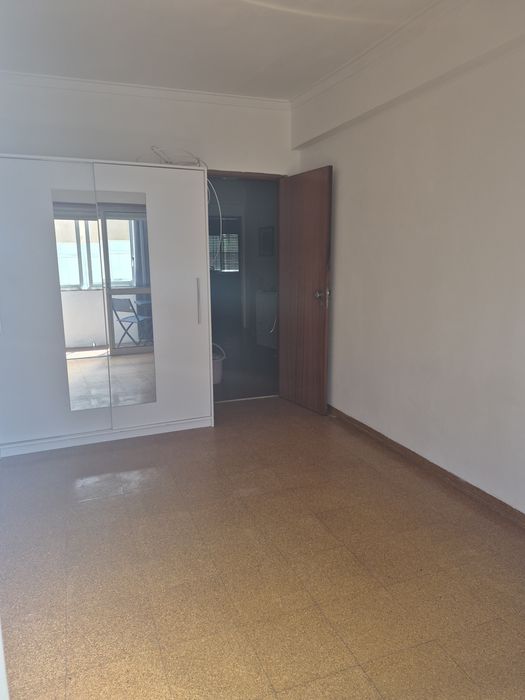 Quarto individual em T2  com total privacidade