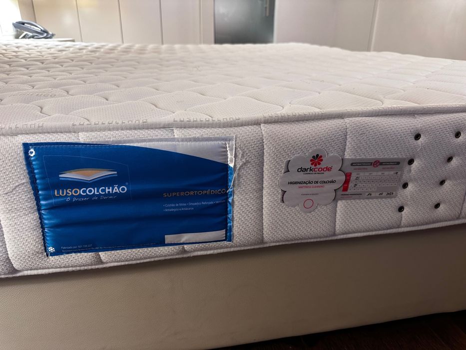 2 camas 100x200 cm com colchões Lusocolchão 2 Single Beds w/Mattresses