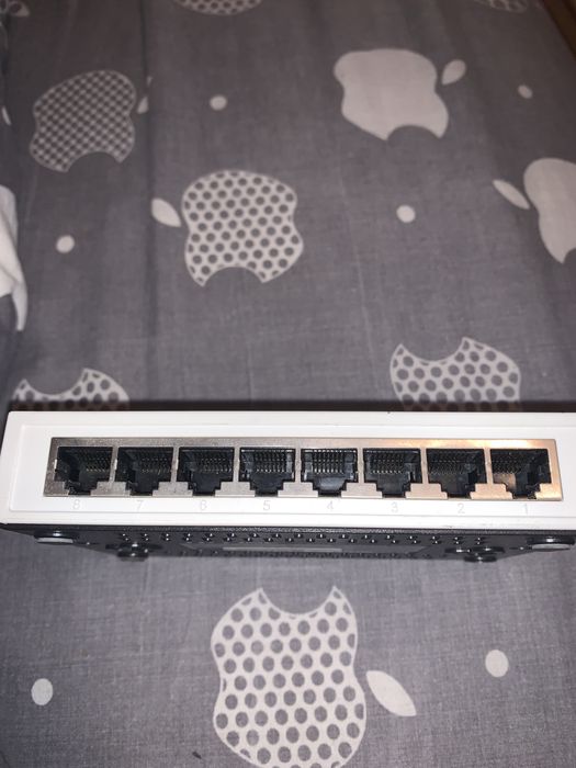 Сетевой коммутатор TP-Link TL-SF1008D