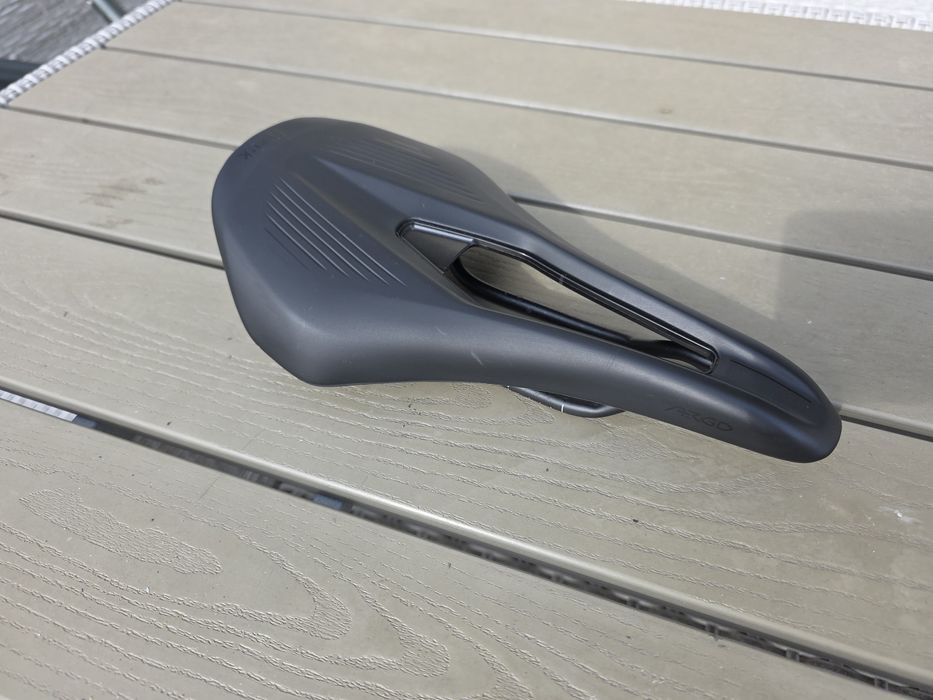Siodełko Fizik Argo Vento R5, 140mm