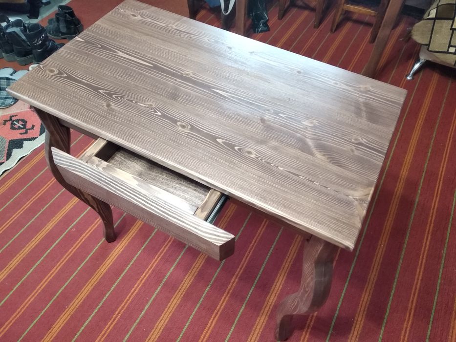 Кровать из массива дерева