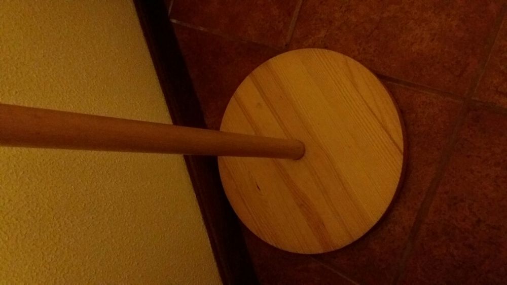 Bengaleiro em madeira