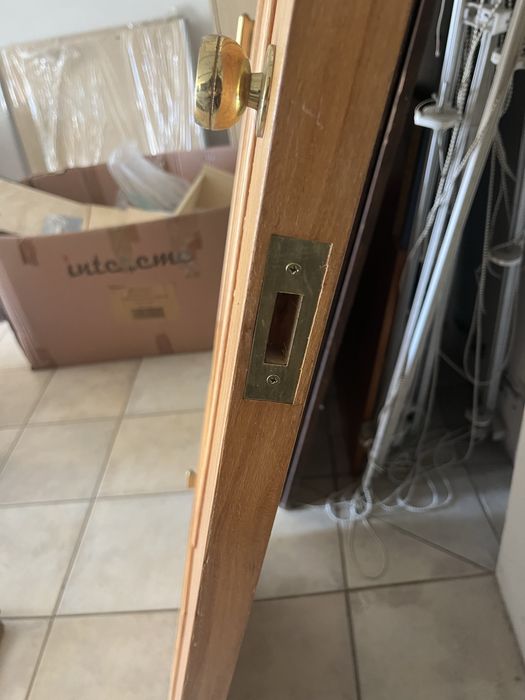 Portas armário em madeira