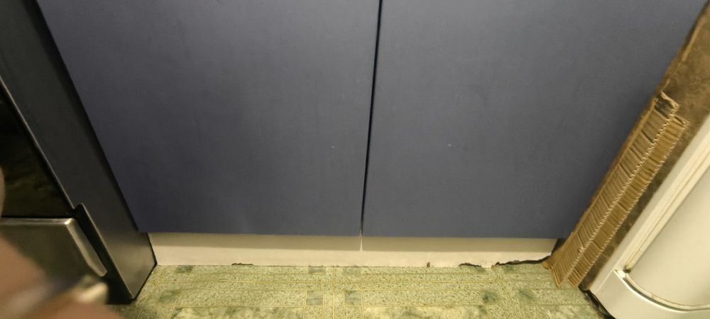 Срочно продам  угловую кухню.