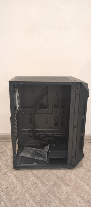 Совершенно новый Корпус    Gamdias Aura GC1 Black