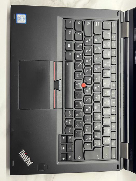 Lenovo Yoga X380 Core i5-8350U/8Гб DDR4/256Гб SSD/13,3" Full HD IPS