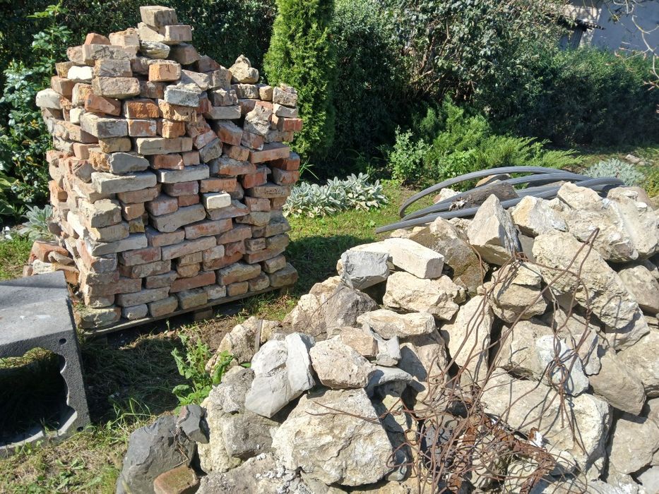 Камінь для будівництва, цегла