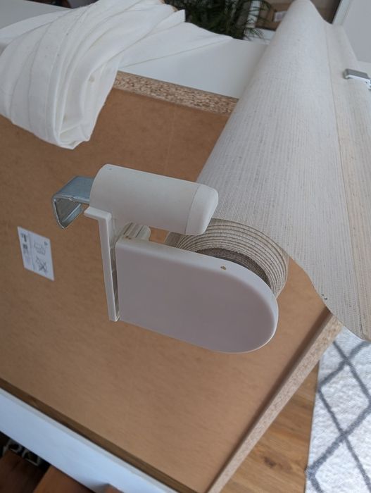 Estore de correr em rolo bege