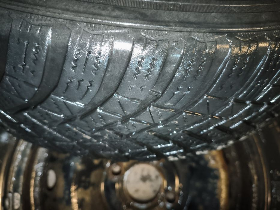 Felgi z oponami zimowymi Hankook