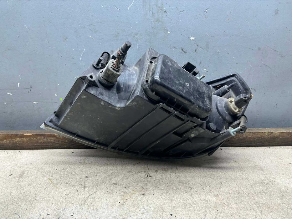 Lampa Prawy Przód Prawa Przednia Ford Transit MK6 00->06