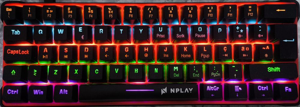 NPLAY Conquer 3.0 RGB – Mini Teclado Gaming Mecânico (PT)