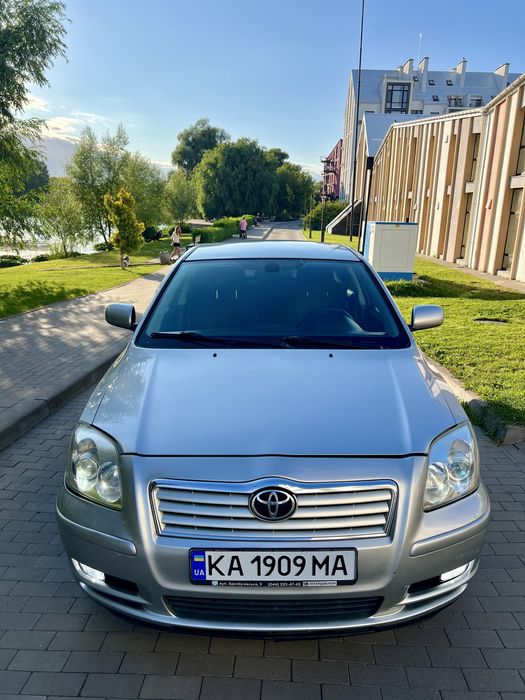 Toyota Avensis, 1.8 газ/бенз, автомат